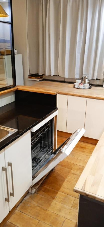 Liege 4420 Rue Jean Jaures 45 Grande Maison Joyeuse Avec Terrasse 30M2 Pour 8 Personnes Maximum Saint-Nicolas  Dış mekan fotoğraf