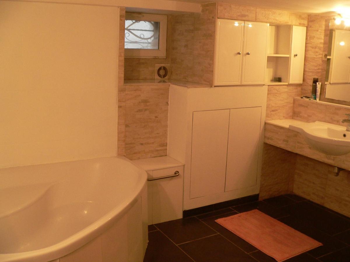 Liege 4420 Rue Jean Jaures 45 Grande Maison Joyeuse Avec Terrasse 30M2 Pour 8 Personnes Maximum Saint-Nicolas  Dış mekan fotoğraf