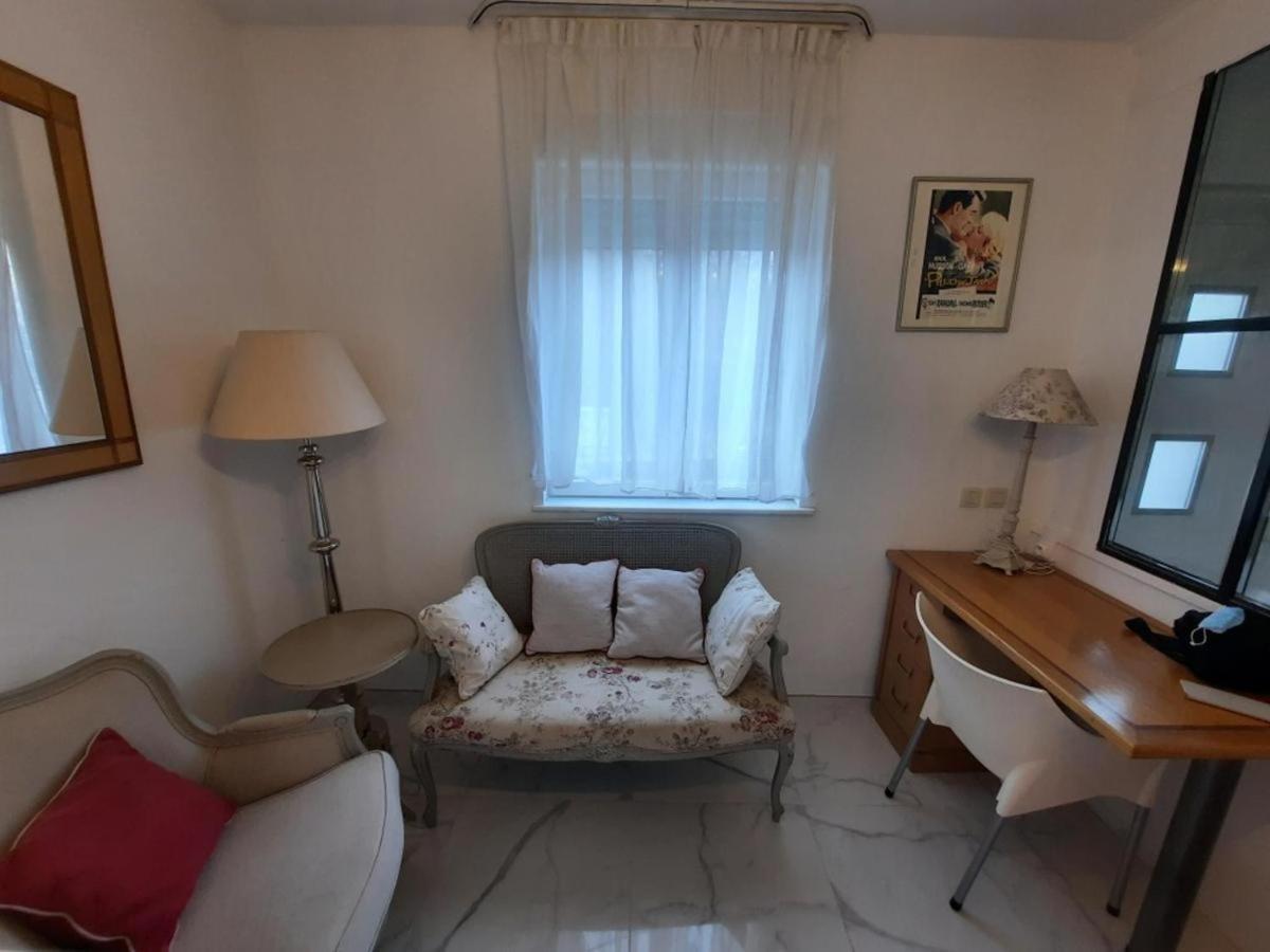 Liege 4420 Rue Jean Jaures 45 Grande Maison Joyeuse Avec Terrasse 30M2 Pour 8 Personnes Maximum Saint-Nicolas  Dış mekan fotoğraf