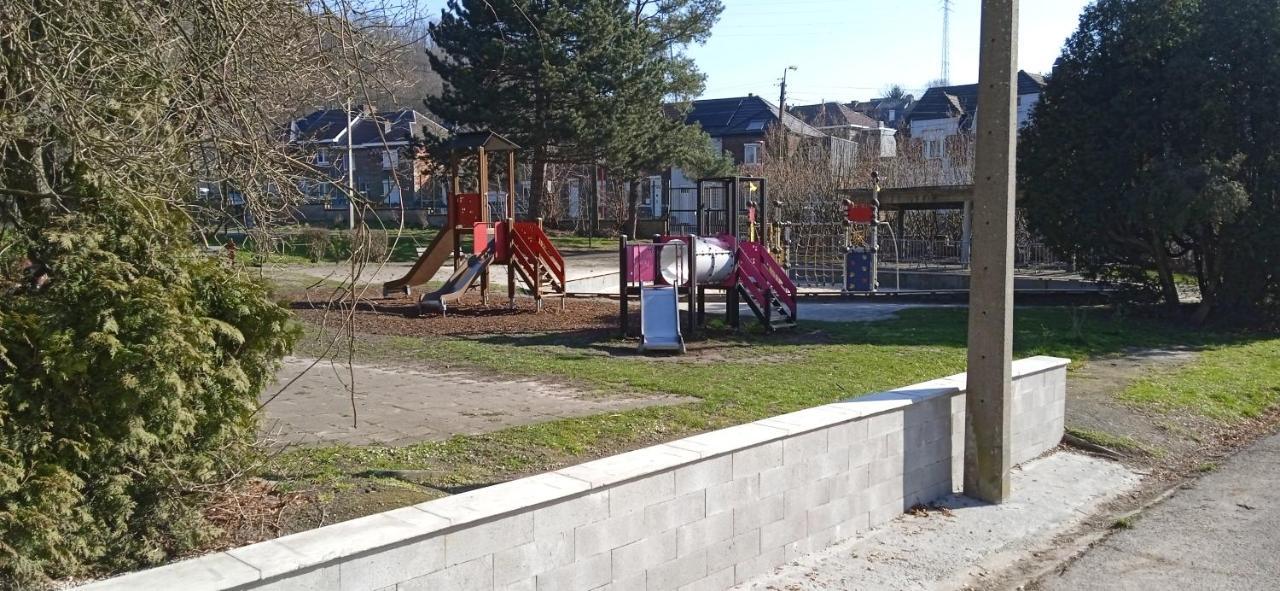 Liege 4420 Rue Jean Jaures 45 Grande Maison Joyeuse Avec Terrasse 30M2 Pour 8 Personnes Maximum Saint-Nicolas  Dış mekan fotoğraf