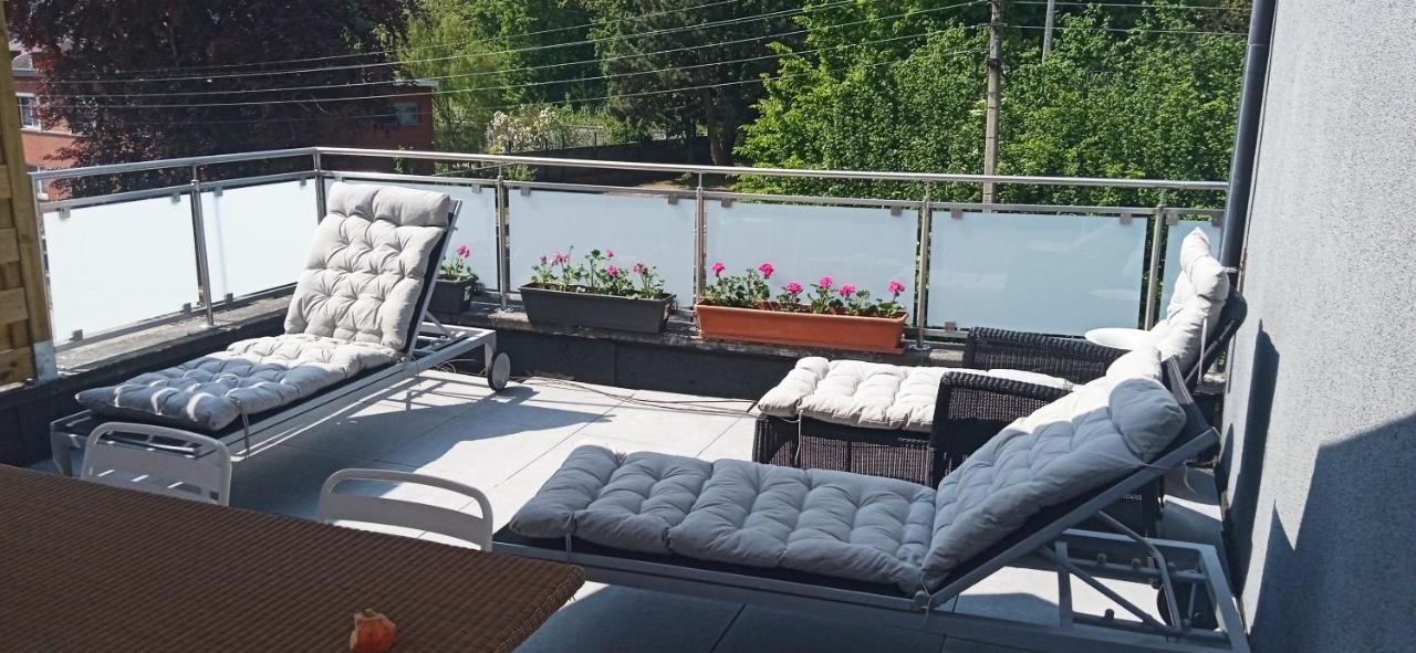 Liege 4420 Rue Jean Jaures 45 Grande Maison Joyeuse Avec Terrasse 30M2 Pour 8 Personnes Maximum Saint-Nicolas  Dış mekan fotoğraf